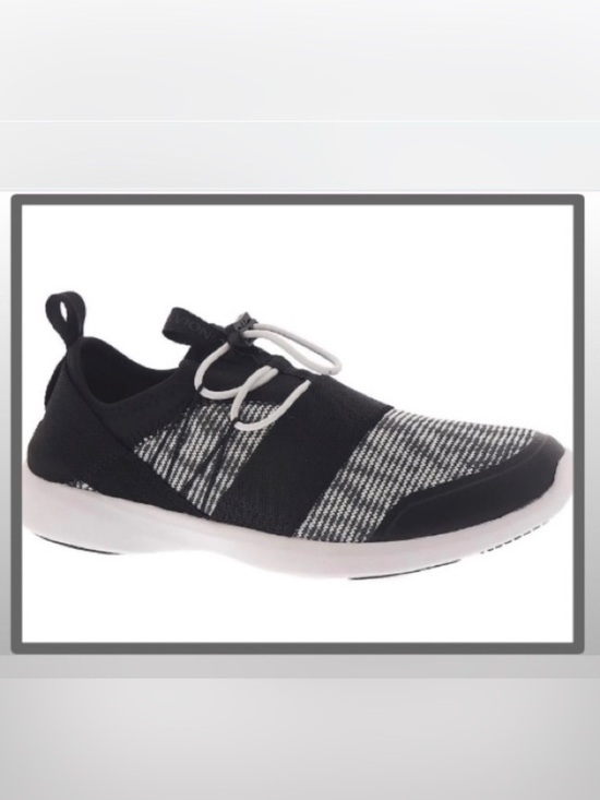 Vionic Shoes - Vionic Womens Alaina Slip On Lifestyle Sneakers Black/White 6 Wide